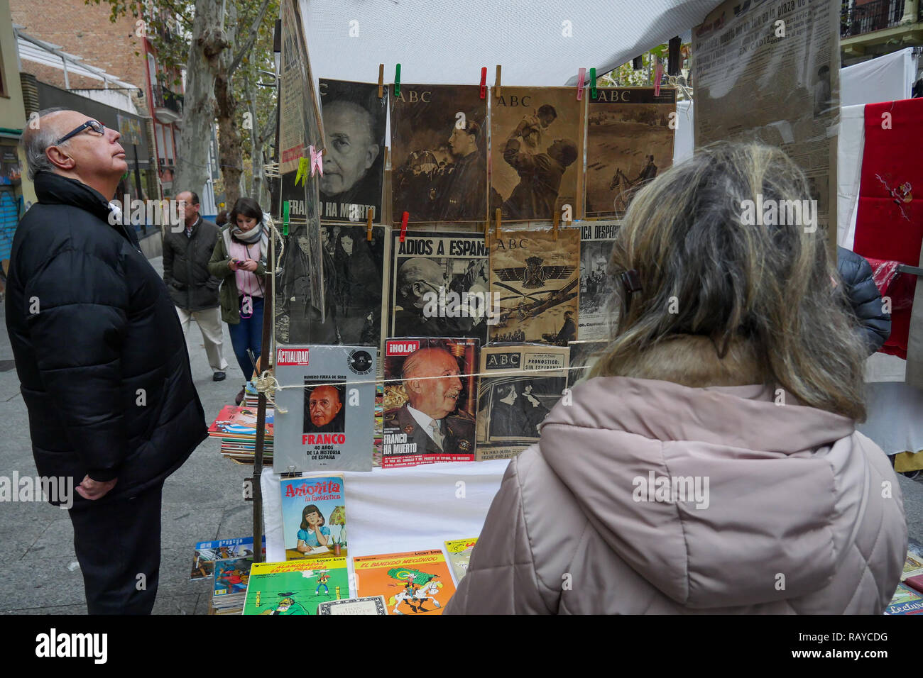 El Rastro open air market, Madrid, Spain Stock Photo Alamy