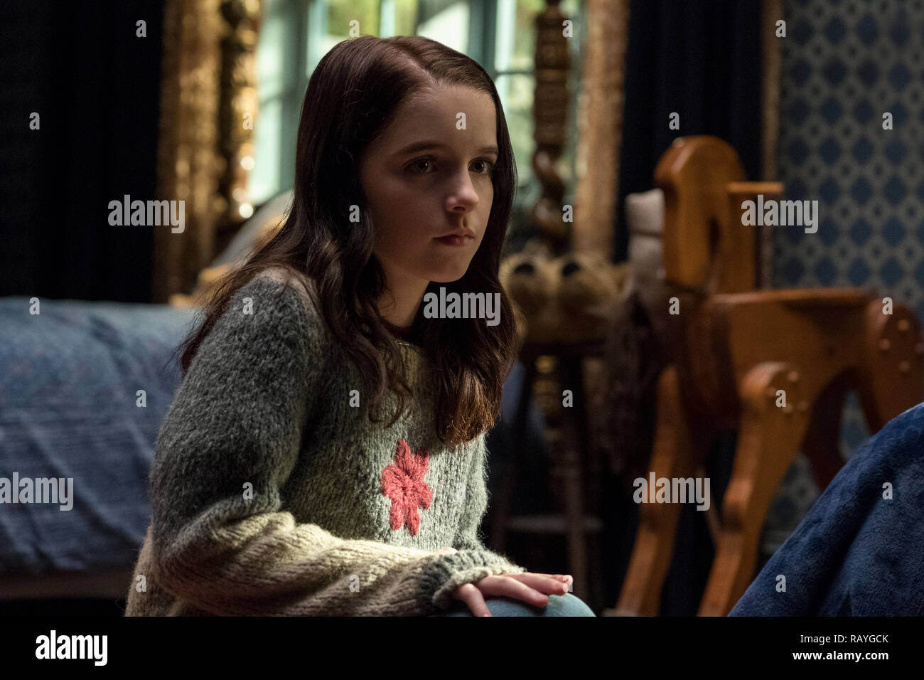 McKenna Grace, 'The Haunting of Hill House' Season 1 (2018)  Credit: Netflix / The Hollywood Archive Stock Photo