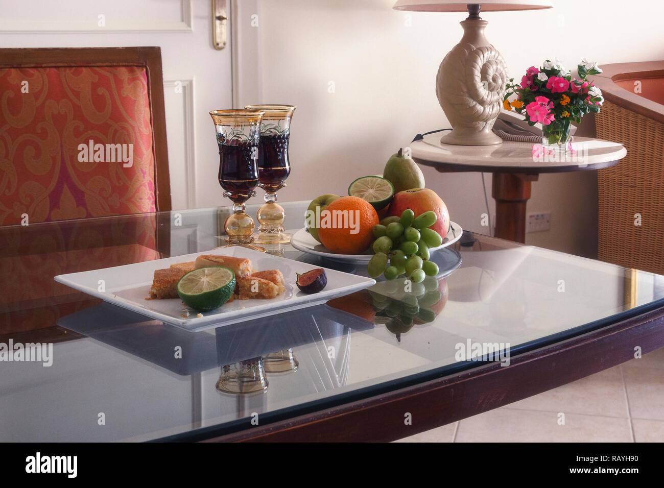Still life with fruits and wine Stock Photo - Alamy