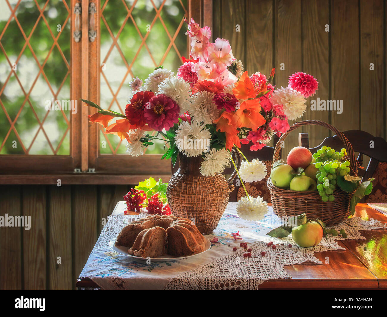 Still life with mixed bouquet of autumn flowers Stock Photo - Alamy