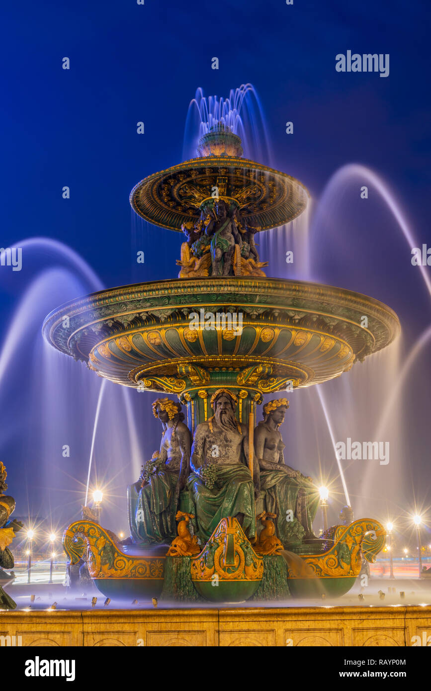 Fontaine Place De La Concorde In Paris France Stock Photo Alamy fontaine-place-de-la-concorde-in-paris-france-stock-photo-alamy