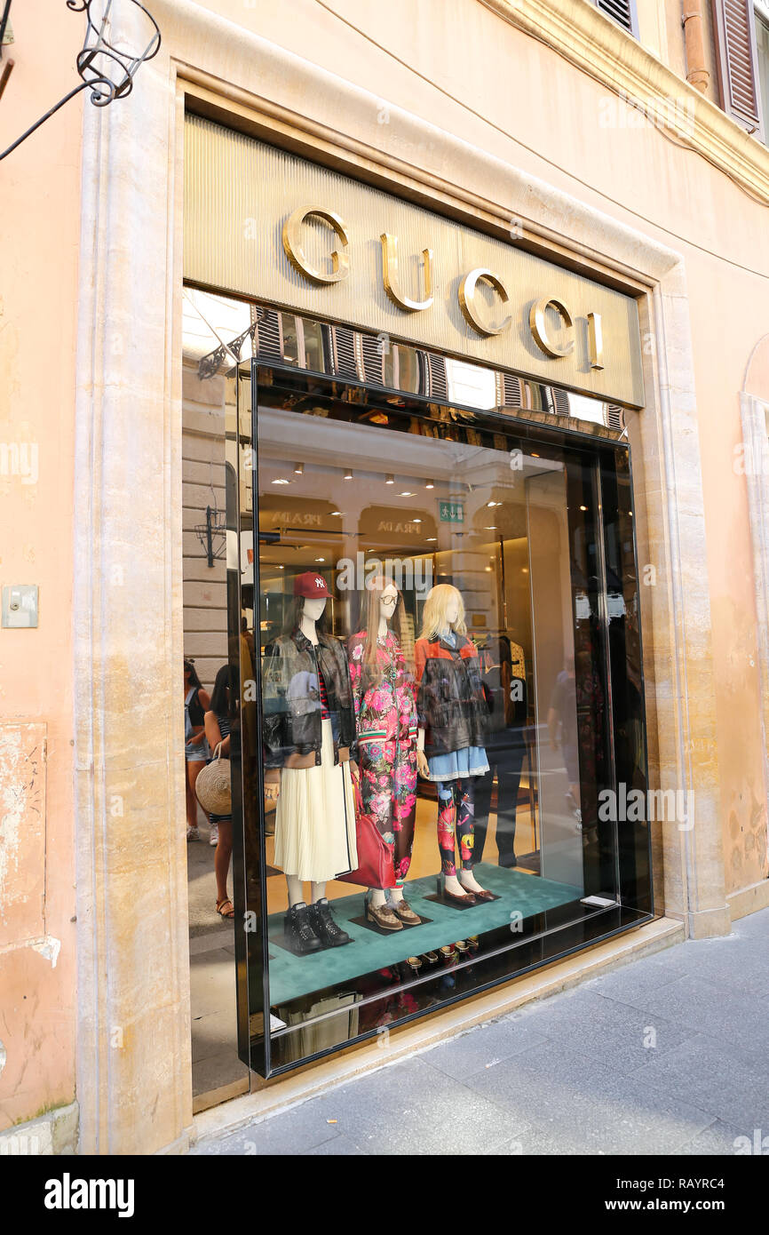 ROME, ITALY - AUGUST 21, 2018: Gucci Store in Via Condotti, Rome city Stock  Photo - Alamy