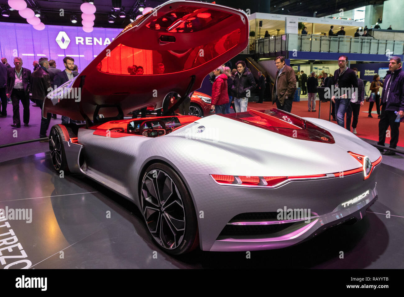 Geneva Switzerland March 8 17 Renault Trezor Concept Car Presented At The 87th Geneva International Motor Show Stock Photo Alamy Geneva Switzerland March 8 17 Renault Trezor Concept Car Presented At The 87th Geneva International Motor Show Stock Photo Alamy
