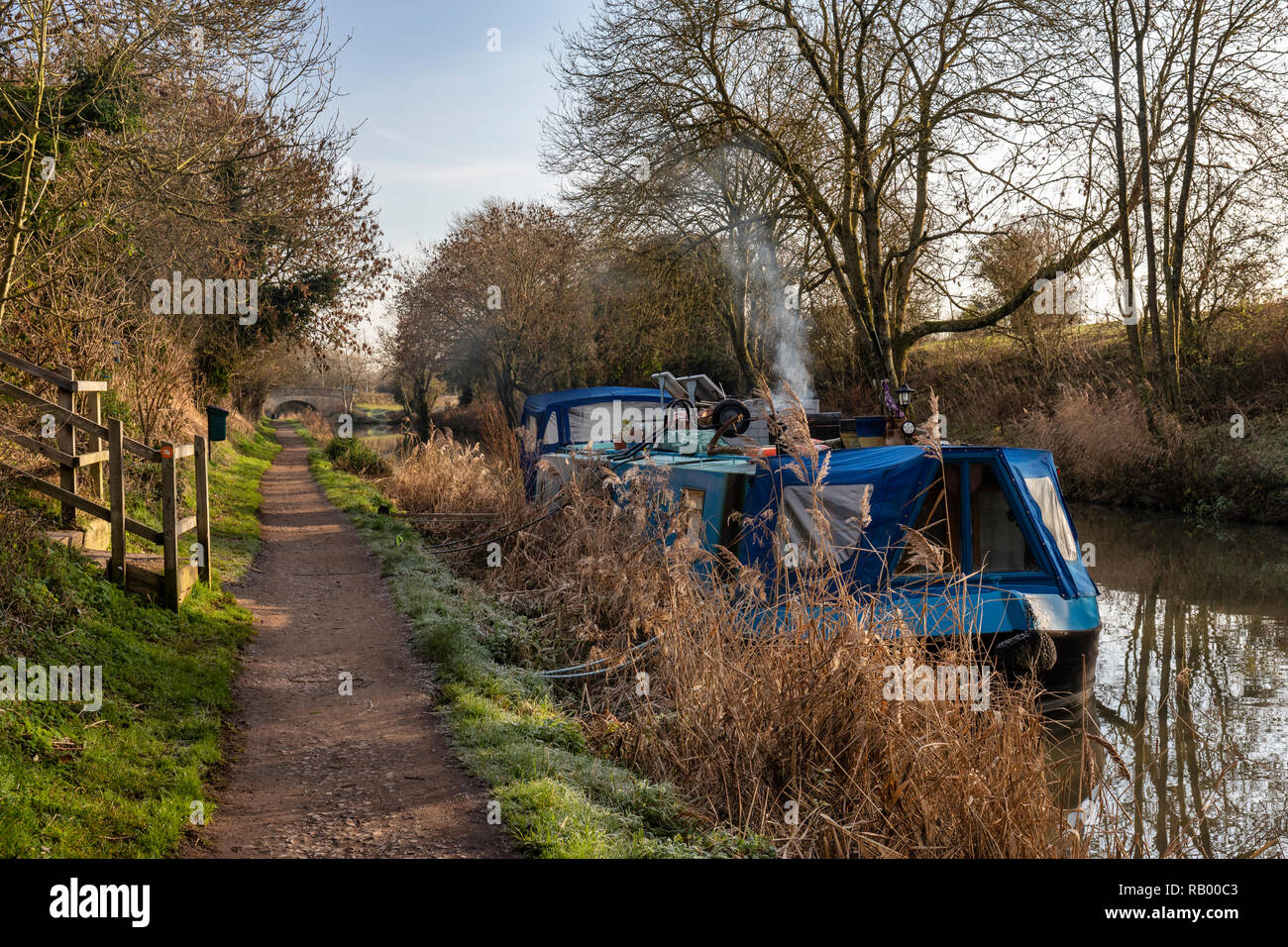 Bright winters day on the Kennet and Avon Canal, Bradford on Avon, Wiltshire, England, UK Stock Photo