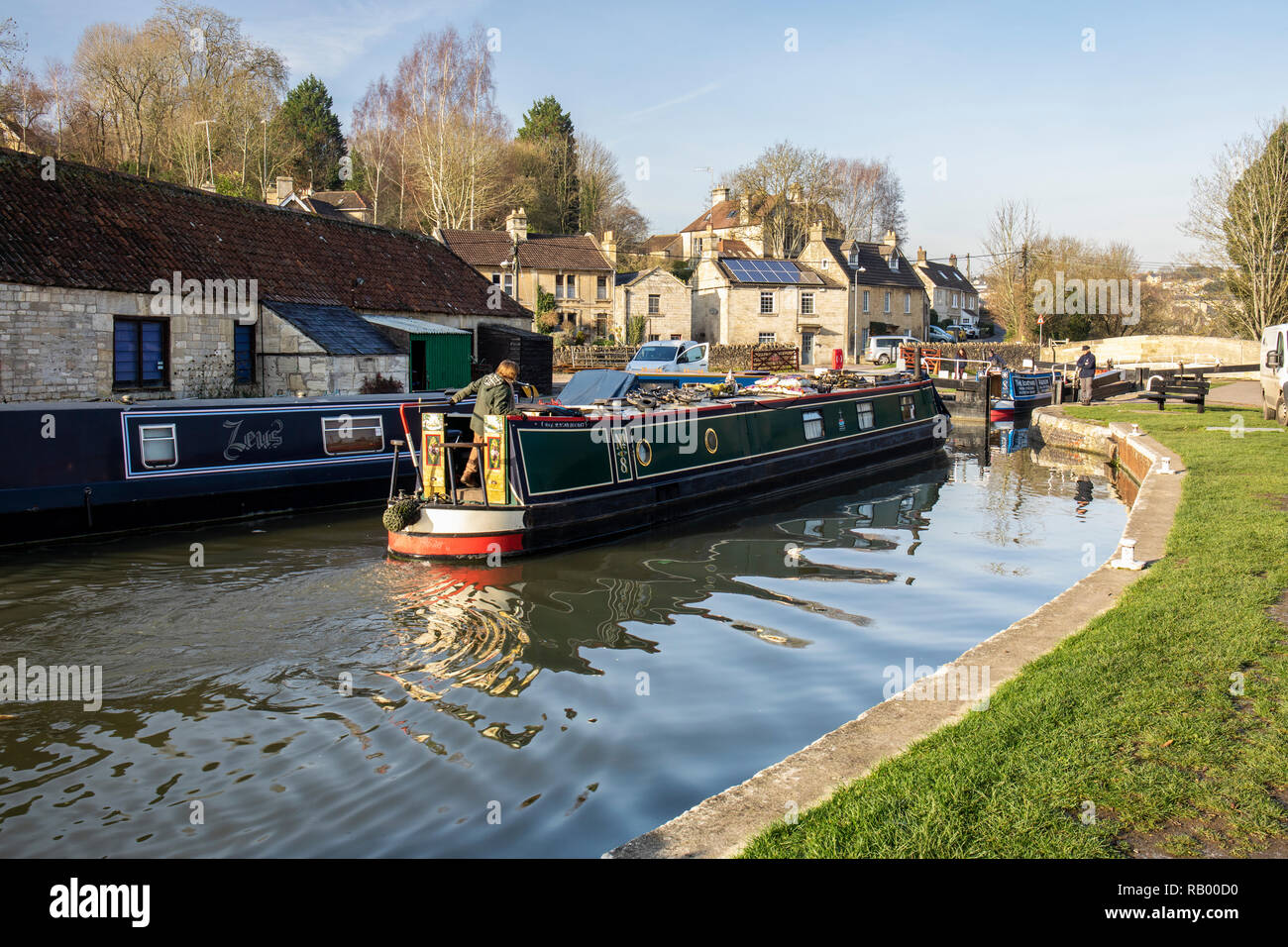 kennet-and-avon-canal-bradford-on-avon-wiltshire-england-uk-stock