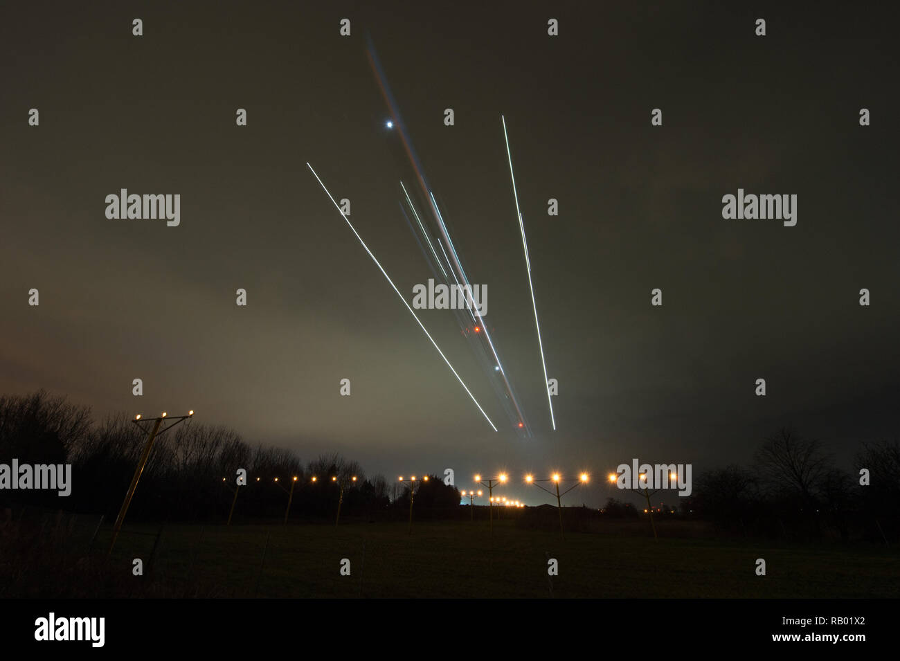 Aircraft on final approach landing at Glasgow International Airport, Renfrew, Renfrewshire, UK - 4th January 2019. Credit Colin Fisher/Alamy Live News. Stock Photo