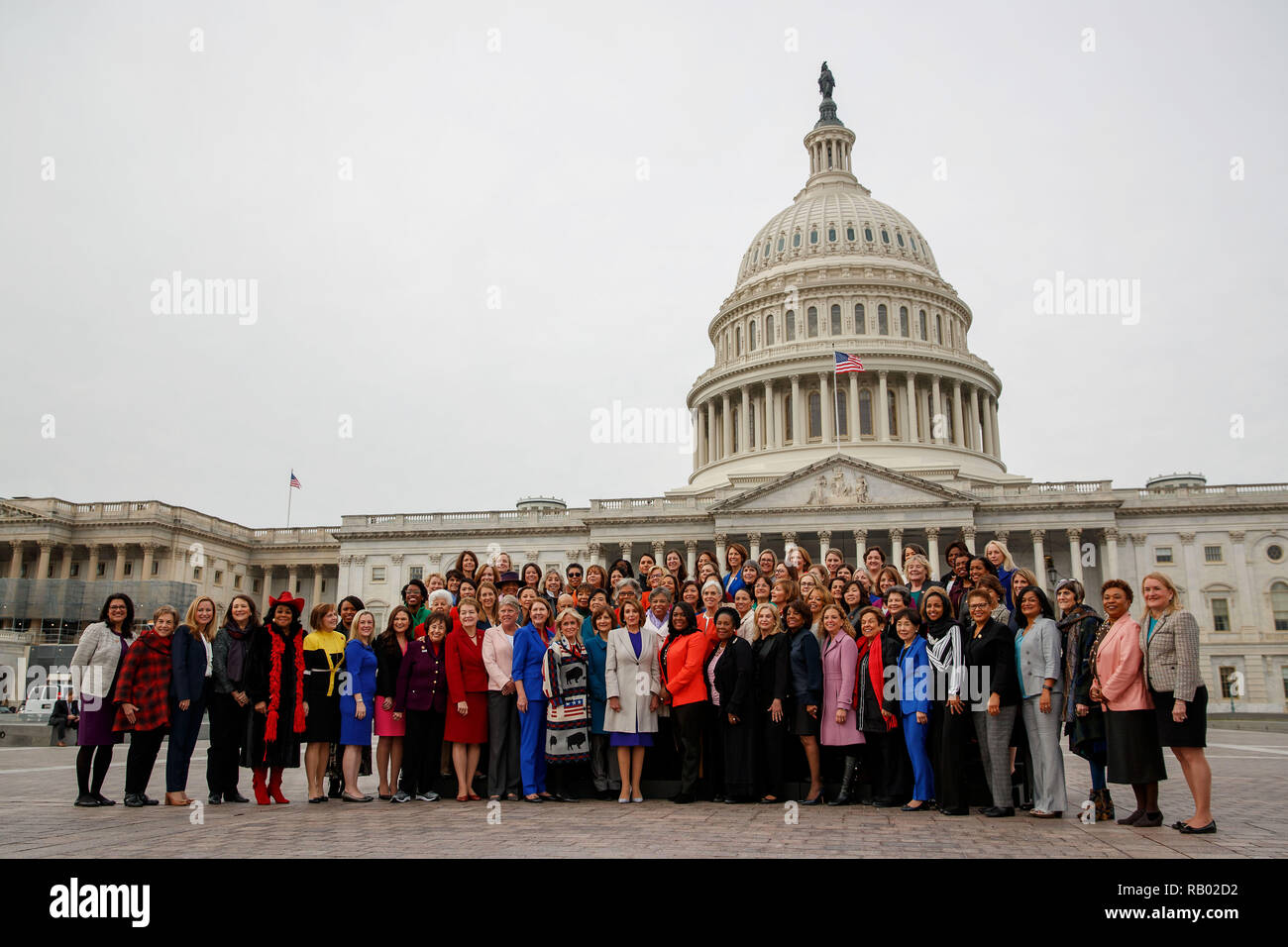 Beijing, USA. 4th Jan, 2019. Nancy Pelosi (C, front), the new speaker of the U.S. House of Representatives, poses for a group photo with the female Democratic members of the House of Representatives on Capitol Hill in Washington, DC, the United States, on Jan. 4, 2019. Credit: Ting Shen/Xinhua/Alamy Live News Stock Photo