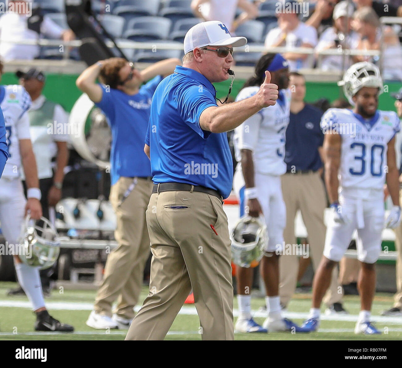 Orlando, Florida, USA. 1st Jan, 2019. Kentucky head coach Mark Stoops gives  a ''thumbs up'' during warmups prior to the Citrus Bowl football game  between the Kentucky Wildcats and the Penn State