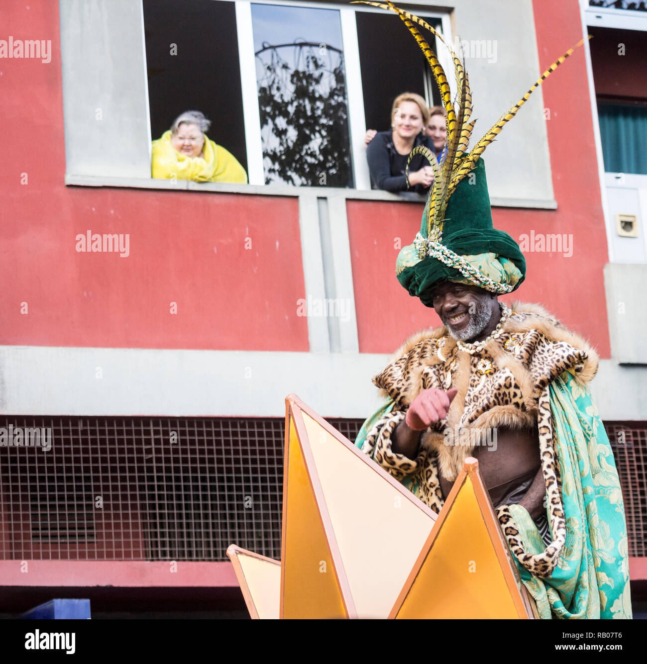 Las Palmas, Gran Canaria, Canary Islands, Spain. 5th January 2019. Baltasar  rides on a float during The Three Kings street parade in Las Palmas. Los  Reyes Magos (The Three Kings) who, like