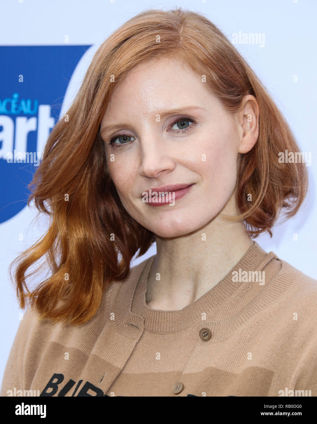 California, USA. 5th Jan 2019. Actress Jessica Chastain wearing a Burberry and Christian Louboutin shoes arrives at the 6th Annual Gold Meets Golden Event held at The House On Sunset on January 5, 2019 in West Hollywood, Los Angeles, California, United States. (Photo by Xavier Collin/Image Press Agency) Credit: Image Press Agency/Alamy Live News Stock Photo