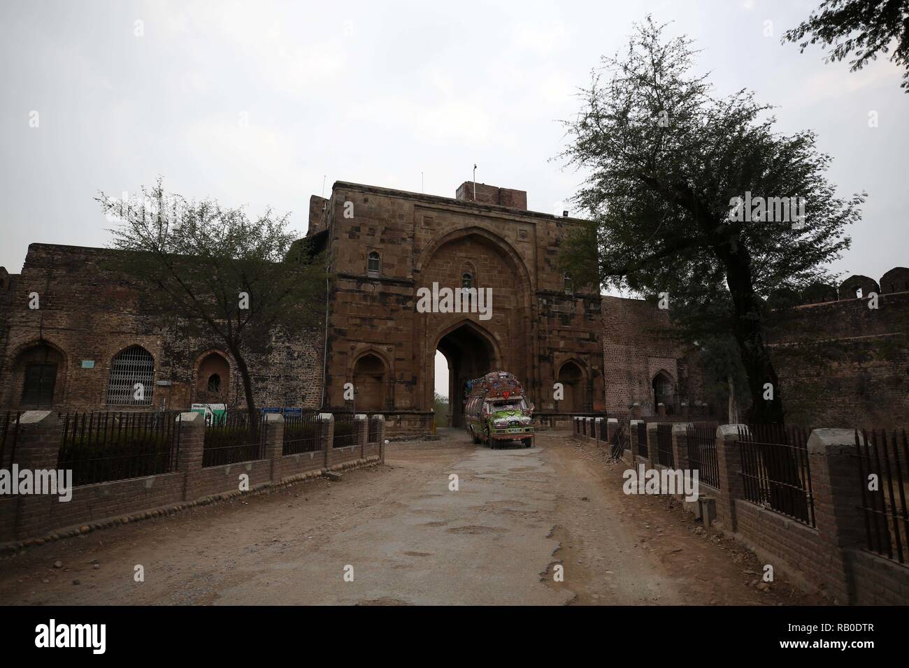 Jhelum Pakistan 5th Jan 2019 Photo Taken On Jan 5 2019 Shows A Bus Drives Trough Surrounding cities of jhelum shown on map, and the distance between jhelum to other cities and states listed below the map. alamy