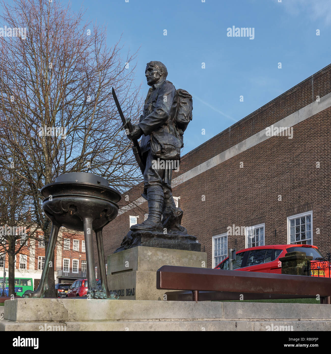 TUNBRIDGE WELLS, KENT/UK - JANUARY 4 : Tunbridge Wells War Memorial in ...