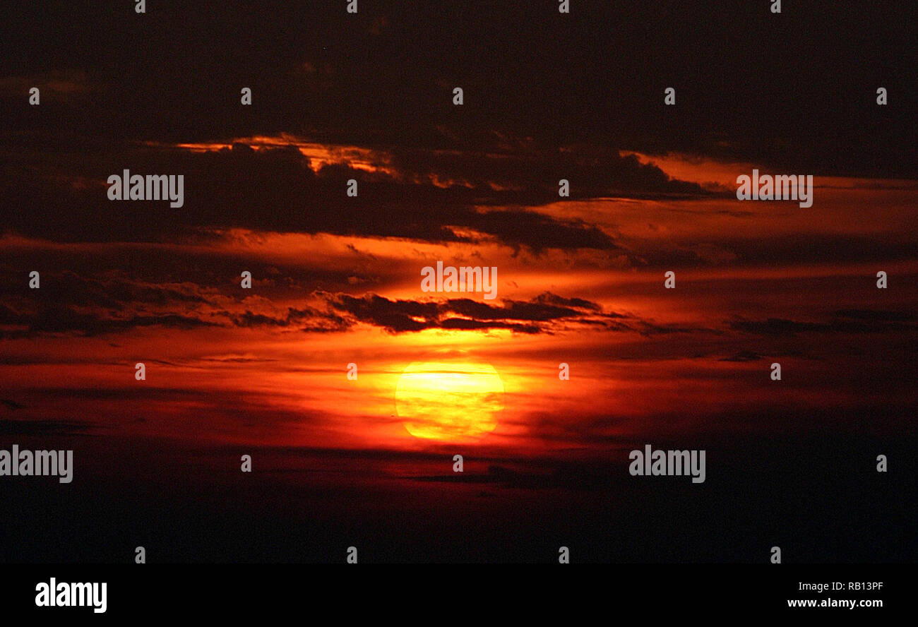 Istanbul view sunset cloudy sky hi-res stock photography and images - Alamy