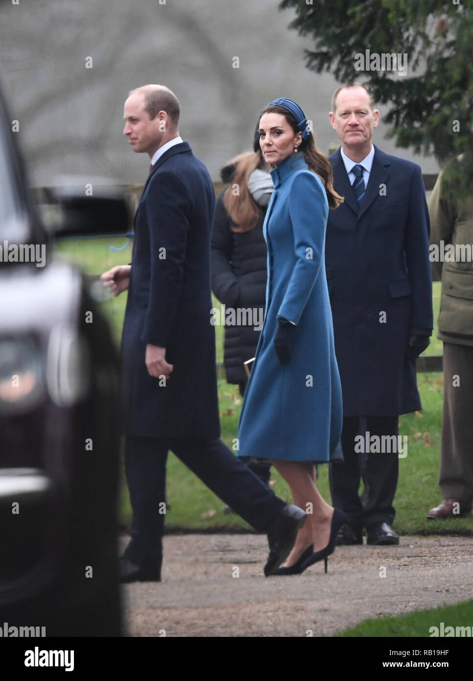 the-duke-and-duchess-of-cambridge-leaving-after-attending-a-church-service-at-st-mary-magdalene-church-in-sandringham-norfolk-RB19HF.jpg