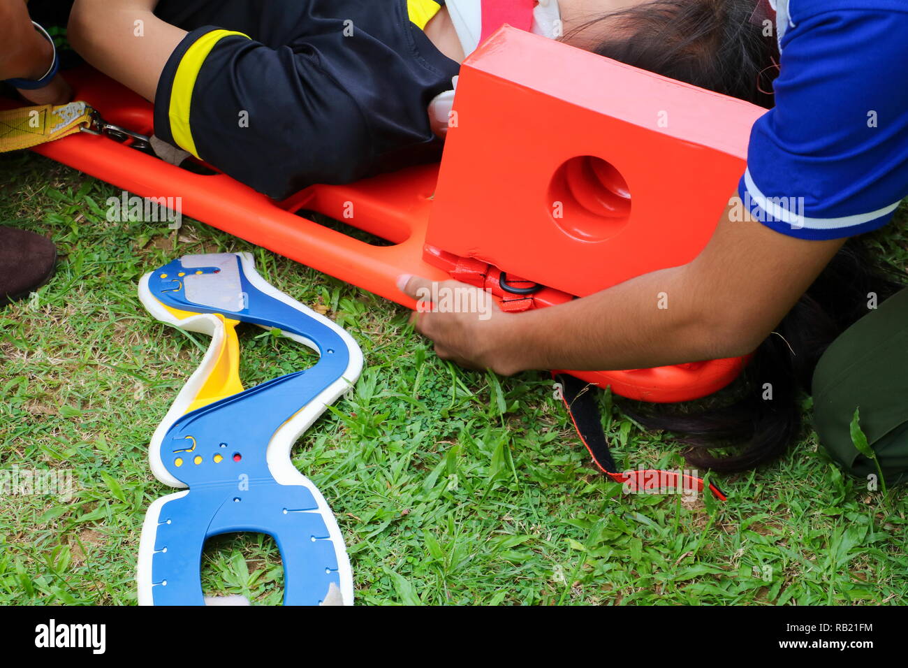 Action injured stretcher injury hi-res stock photography and images - Alamy