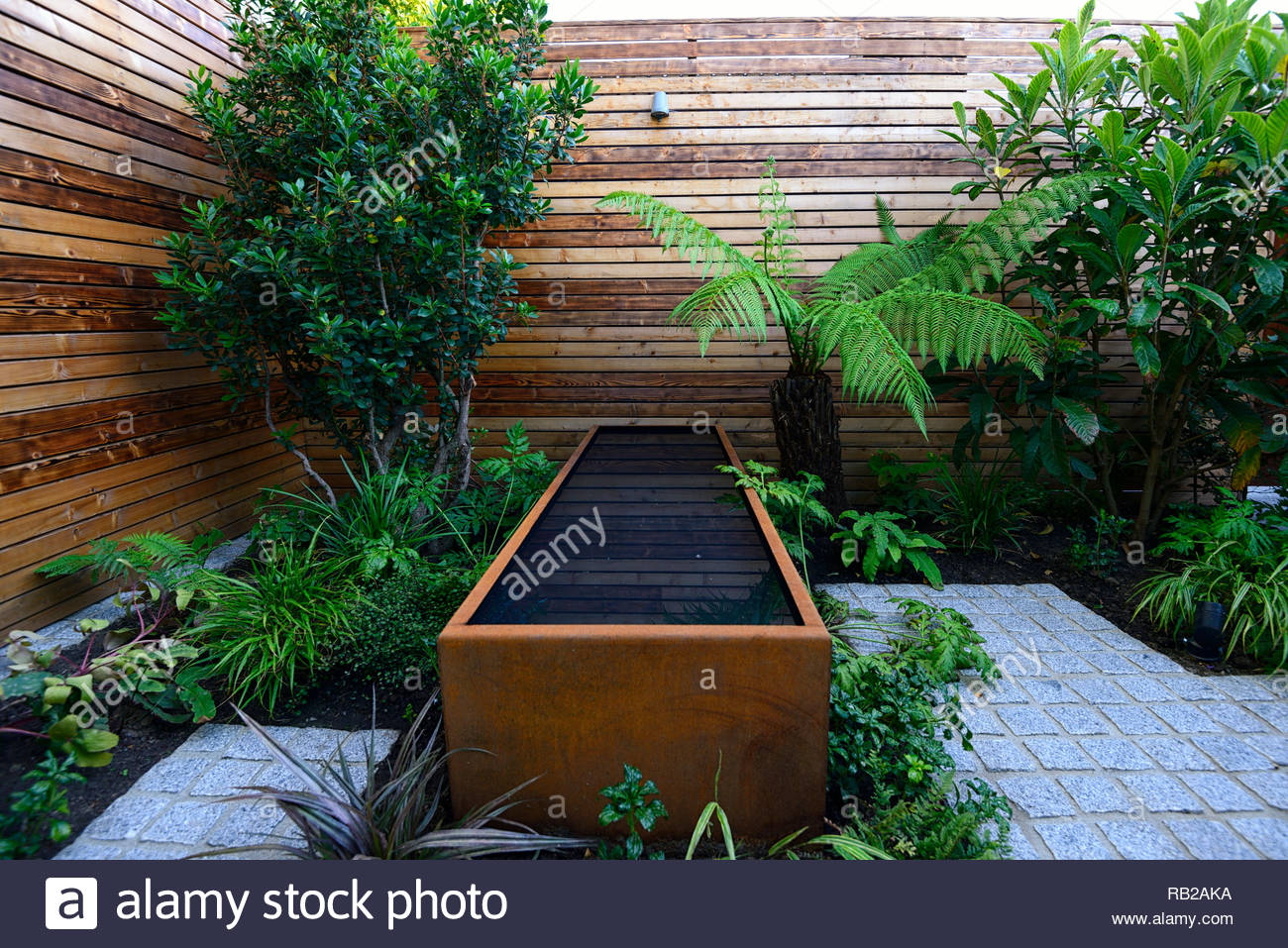 Focal Point Garden Design - jajlindulu