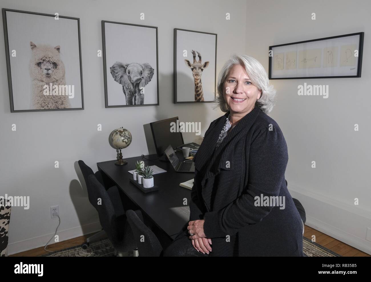 Rebecca chiu hi-res stock photography and images - Alamy