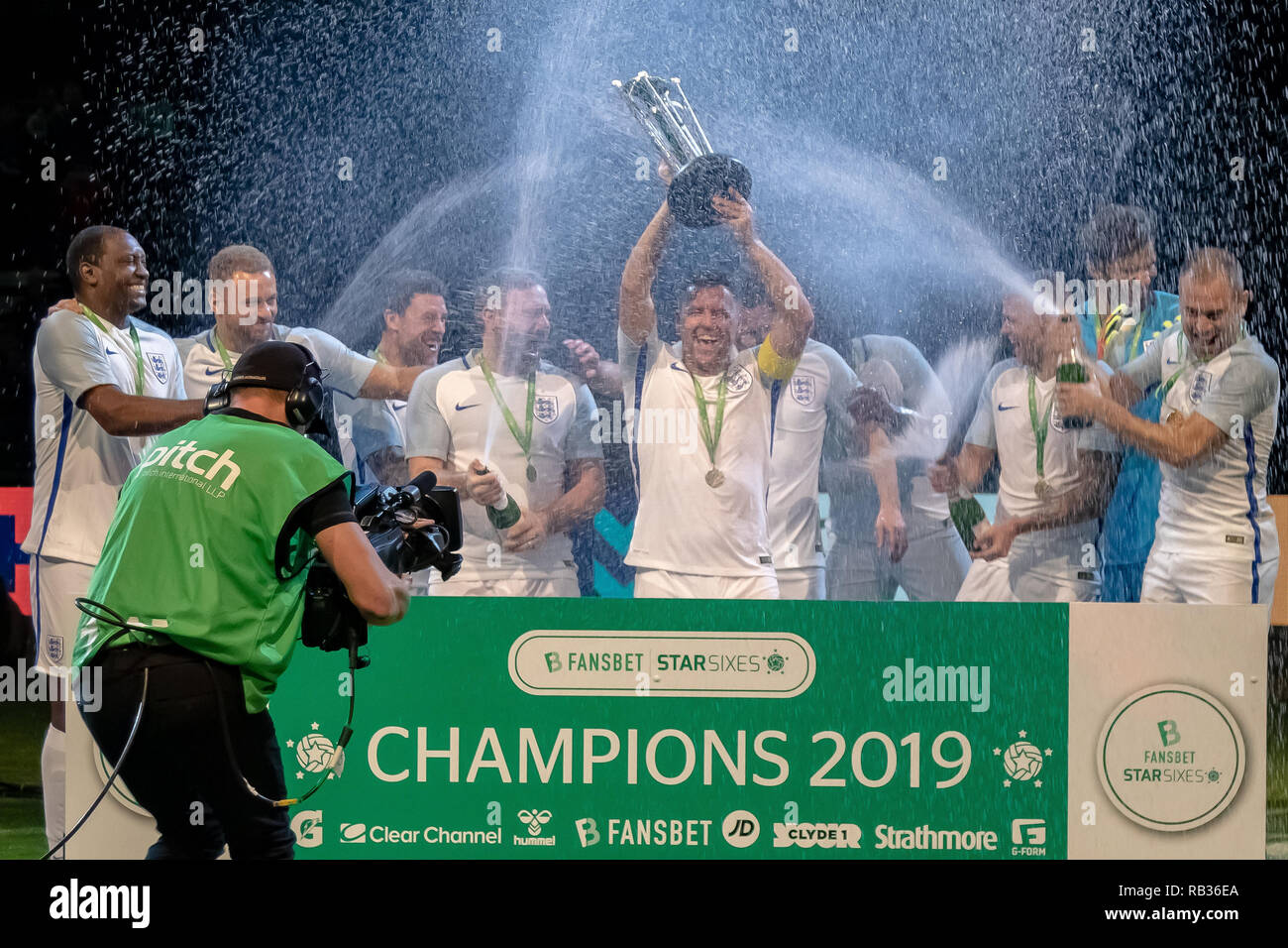 Glasgow, Scotland, UK. 06th Jan, 2019. Action from Day 3 of the FansBet Star Sixes Tournament at the SSE Hydro in Glasgow.   Fansbet Star Sixes Final 2019 Winners England  England celebrate as the are crowned champions of the Star Sixes 2019. Credit: Colin Poultney/Alamy Live News Stock Photo