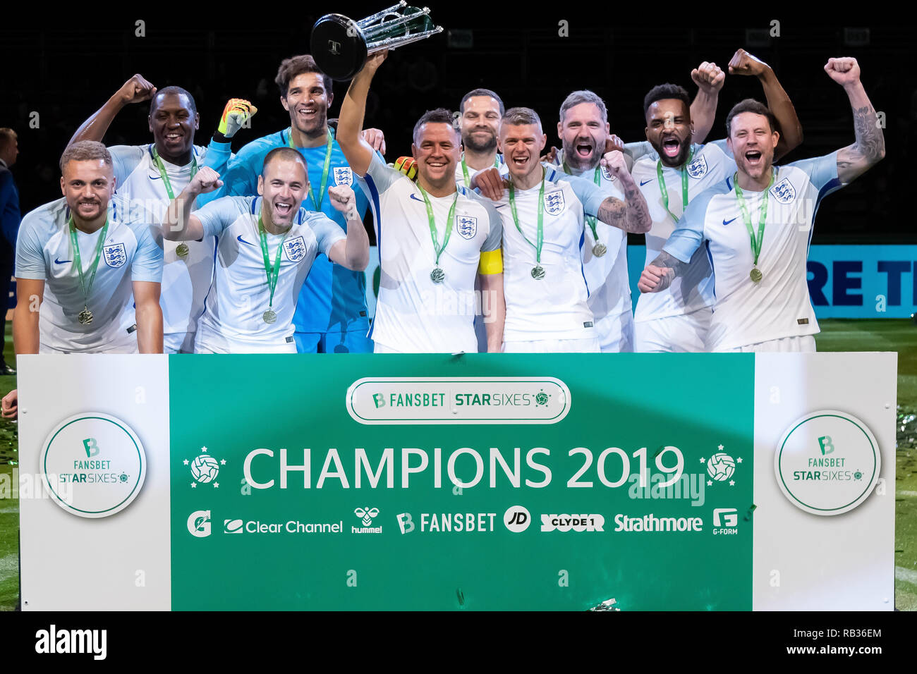 Glasgow, Scotland, UK. 06th Jan, 2019. Action from Day 3 of the FansBet Star Sixes Tournament at the SSE Hydro in Glasgow.   Fansbet Star Sixes Final 2019 Winners England  England celebrate as the are crowned champions of the Star Sixes 2019. Credit: Colin Poultney/Alamy Live News Stock Photo