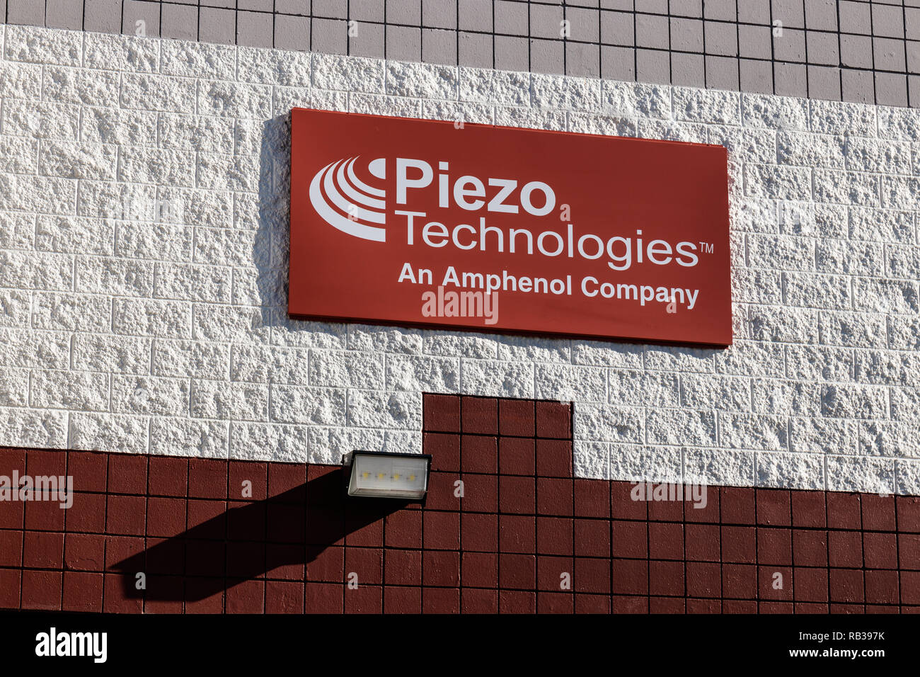 Piezoceramics hires stock photography and images Alamy