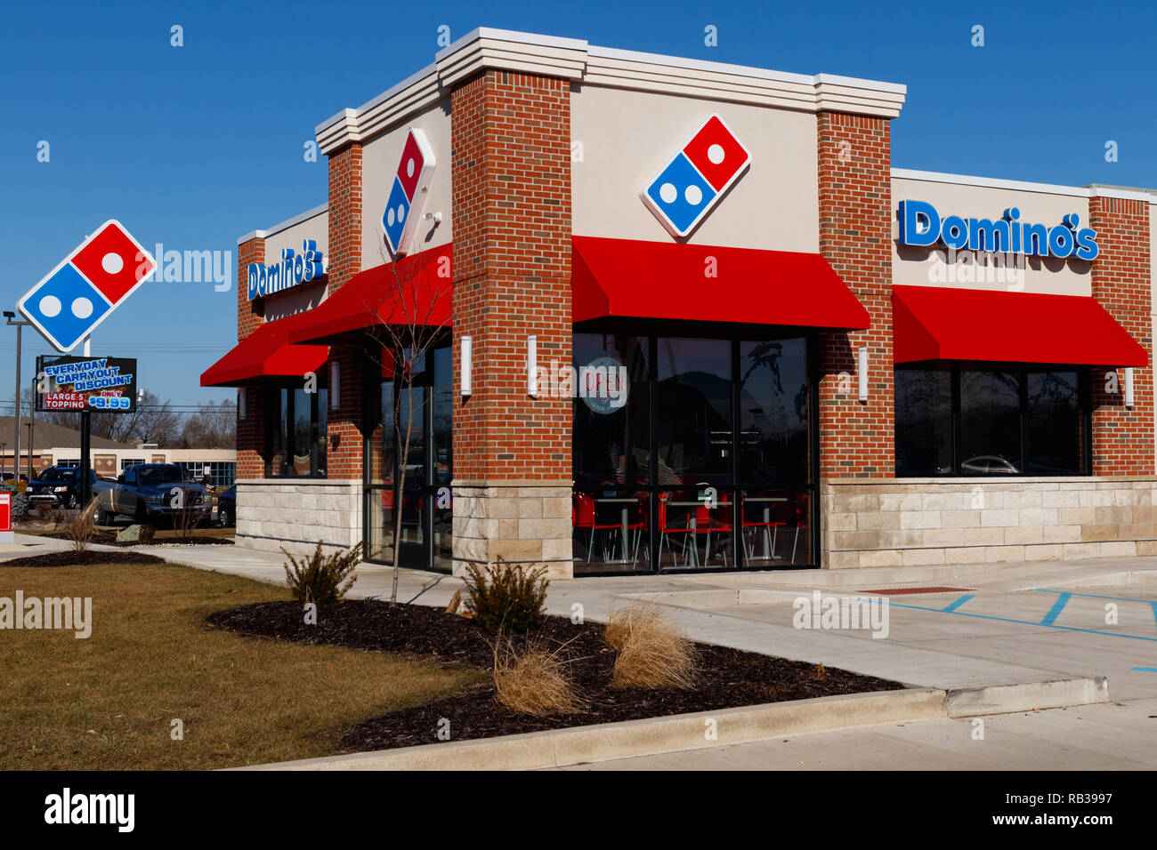 Indianapolis - Circa January 2019: Domino's Pizza Carryout Restaurant.  Dominos is consistently one of the top five companies in terms of online  transa Stock Photo - Alamy