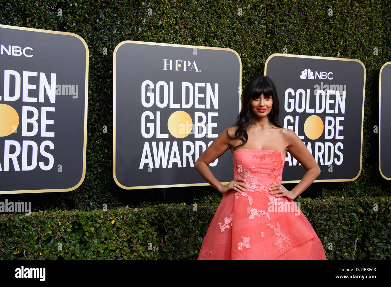Jameela jamil golden globes dress hot sale