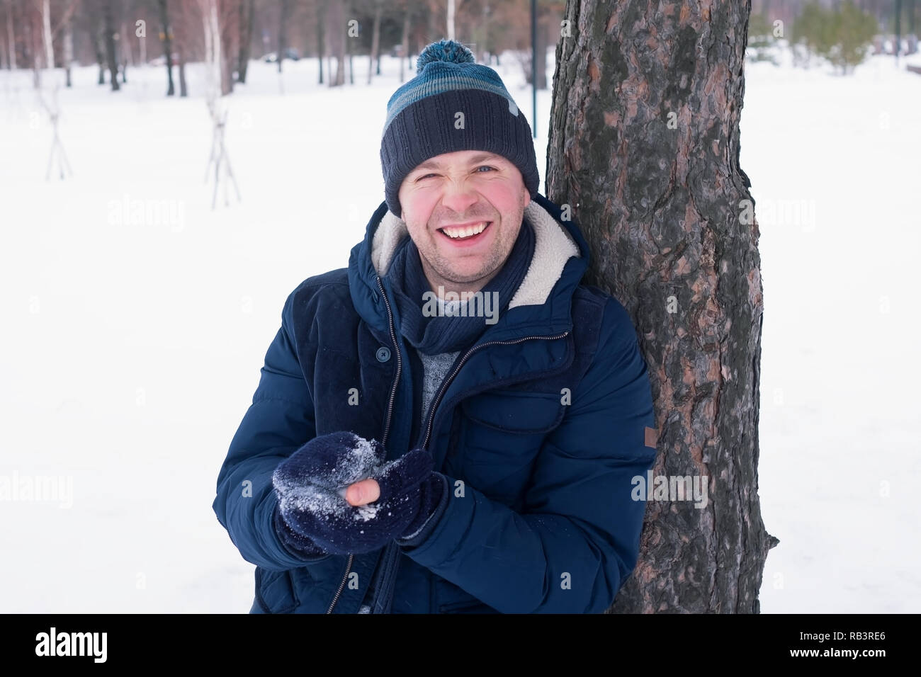 Man in casual outdoor hi-res stock photography and images - Alamy