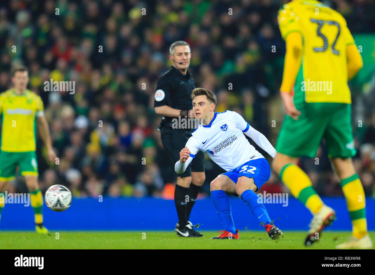 5th January 2019, Carrow Road, Norfolk, England; The Emirates FA Cup, 3rd Round, Norwich City vs Portsmouth ; Ben Thompson (32) of Portsmouth makes a pass.  Credit: Georgie Kerr/News Images  English Football League images are subject to DataCo Licence Stock Photo