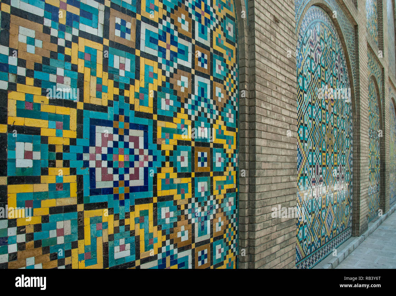 Mosaic traditional oriental floral wall pattern in Iran Stock Photo - Alamy
