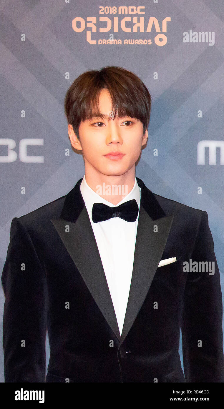 Jun U Kiss Dec 30 18 A South Korean Singer And Actor Jun Or Lee Jun Young Of The Boy Band U Kiss Attends A Red Carpet Event Of The 18 Mbc Drama Awards