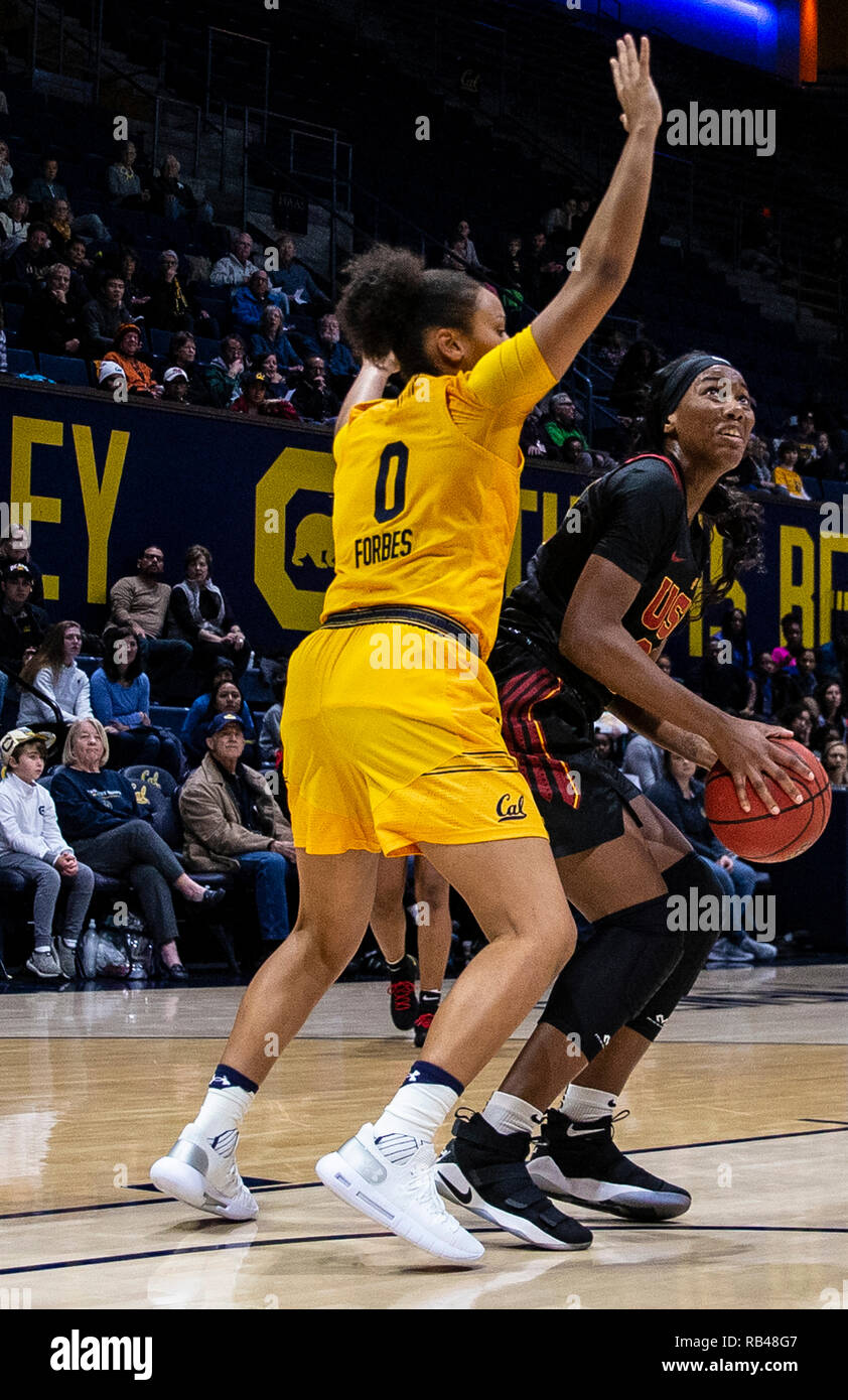 Hass Pavilion Berkeley Calif, USA. 06th Jan, 2019. CA U.S.A. USC forward Asiah Jones (23) in the paint tries to score during the NCAA Women's Basketball game between USC Trojans and the California Golden Bears 59-66 lost at Hass Pavilion Berkeley Calif. Thurman James/CSM/Alamy Live News Stock Photo