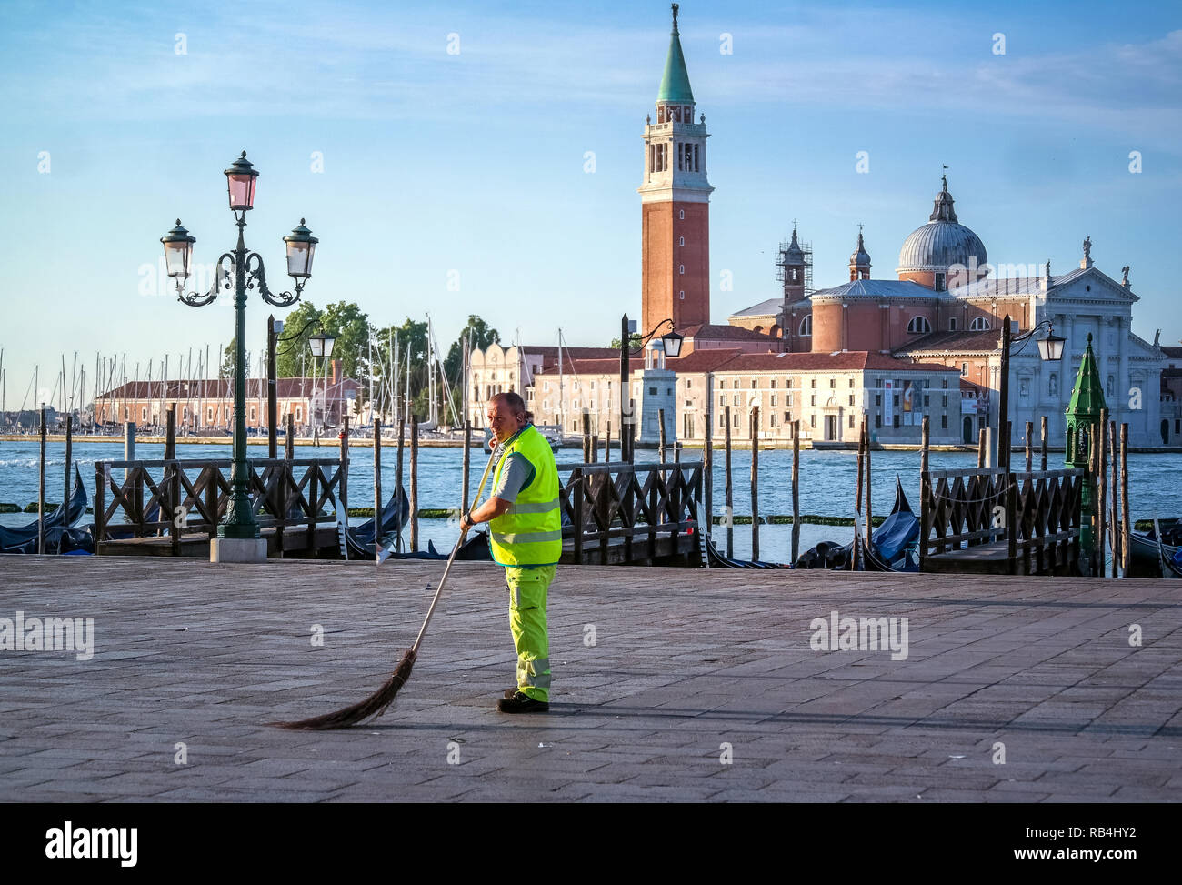 Venedig Arbeiter am Morgen Stock Photo