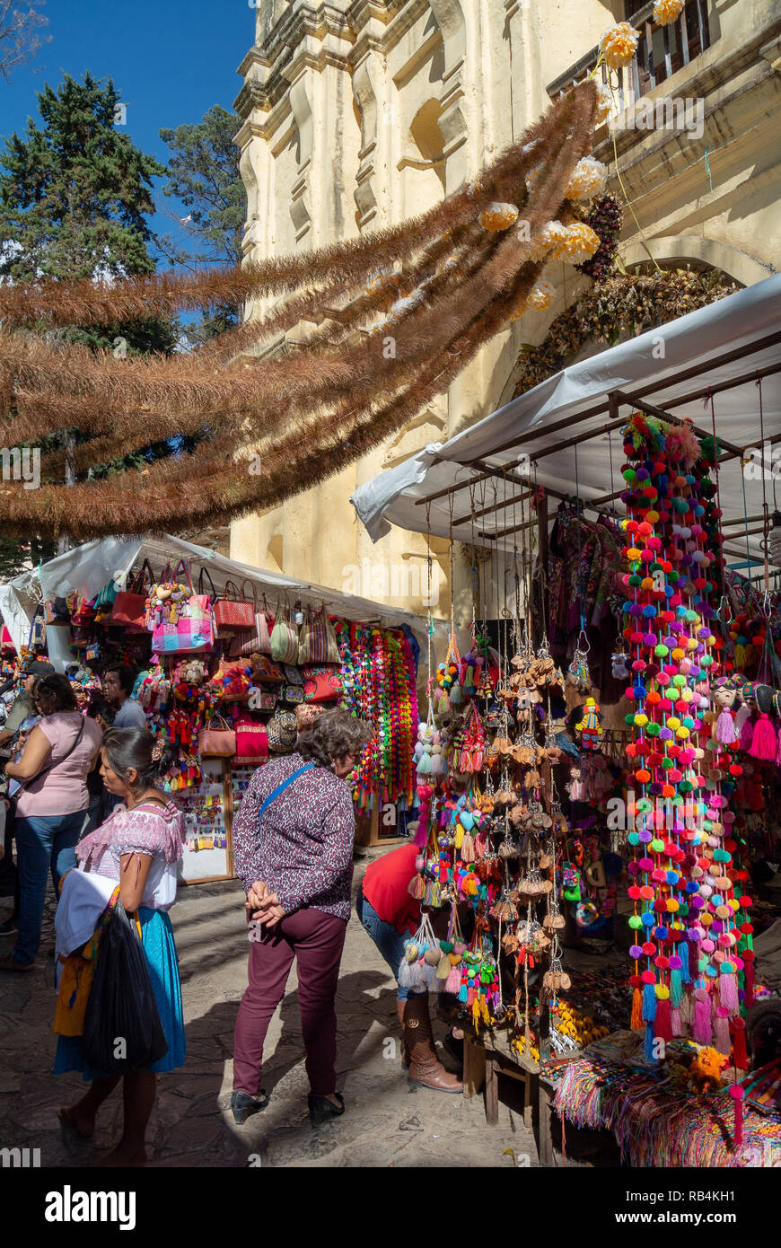 Mercado artesanias at Santo Domingo church, San Cristobal de las Casas, Chiapas, Mexico Stock Photo