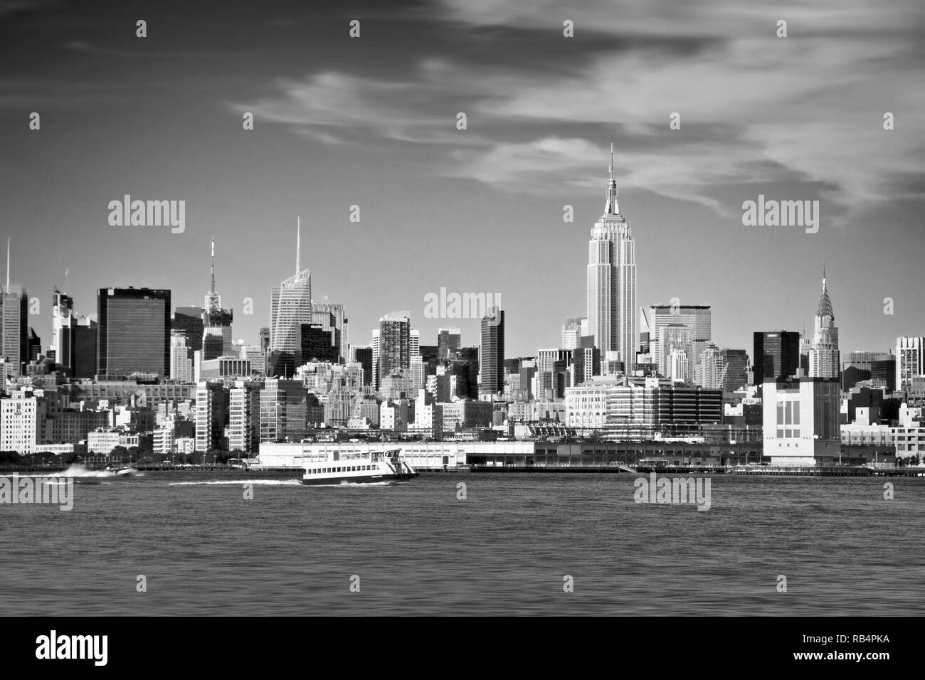 New York skyline and Hudson river in black and white Stock Photo