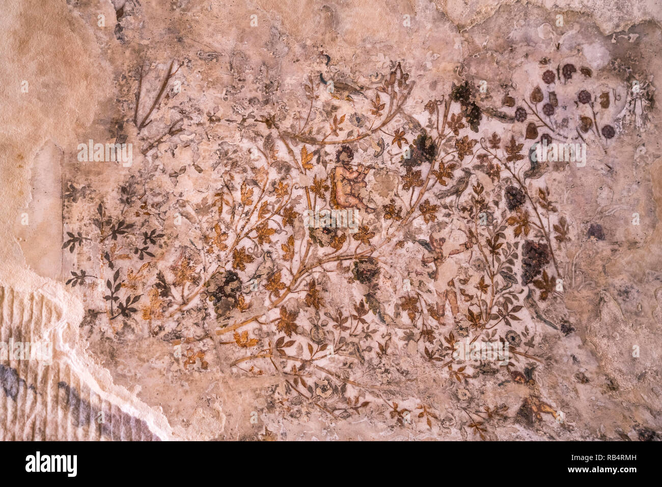 Biklinium mit Deckenfresko, Siq elBarid Little Petra, Petra, Jordanien