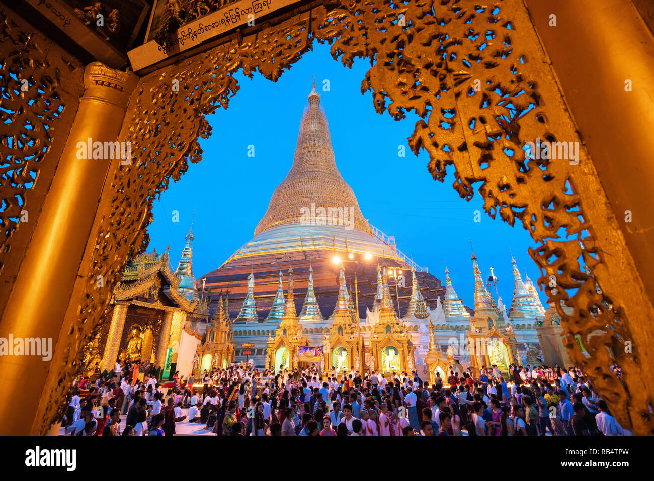 Shwedagon pagoda festival hires stock photography and images Alamy