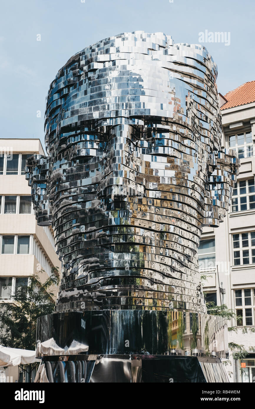 Prague, Czech Republic - August 23, 2018: Rotating Head of Franz Kafka, an  outdoor sculpture by David Cerny in Prague. The kinetic sculpture is 11 met  Stock Photo - Alamy