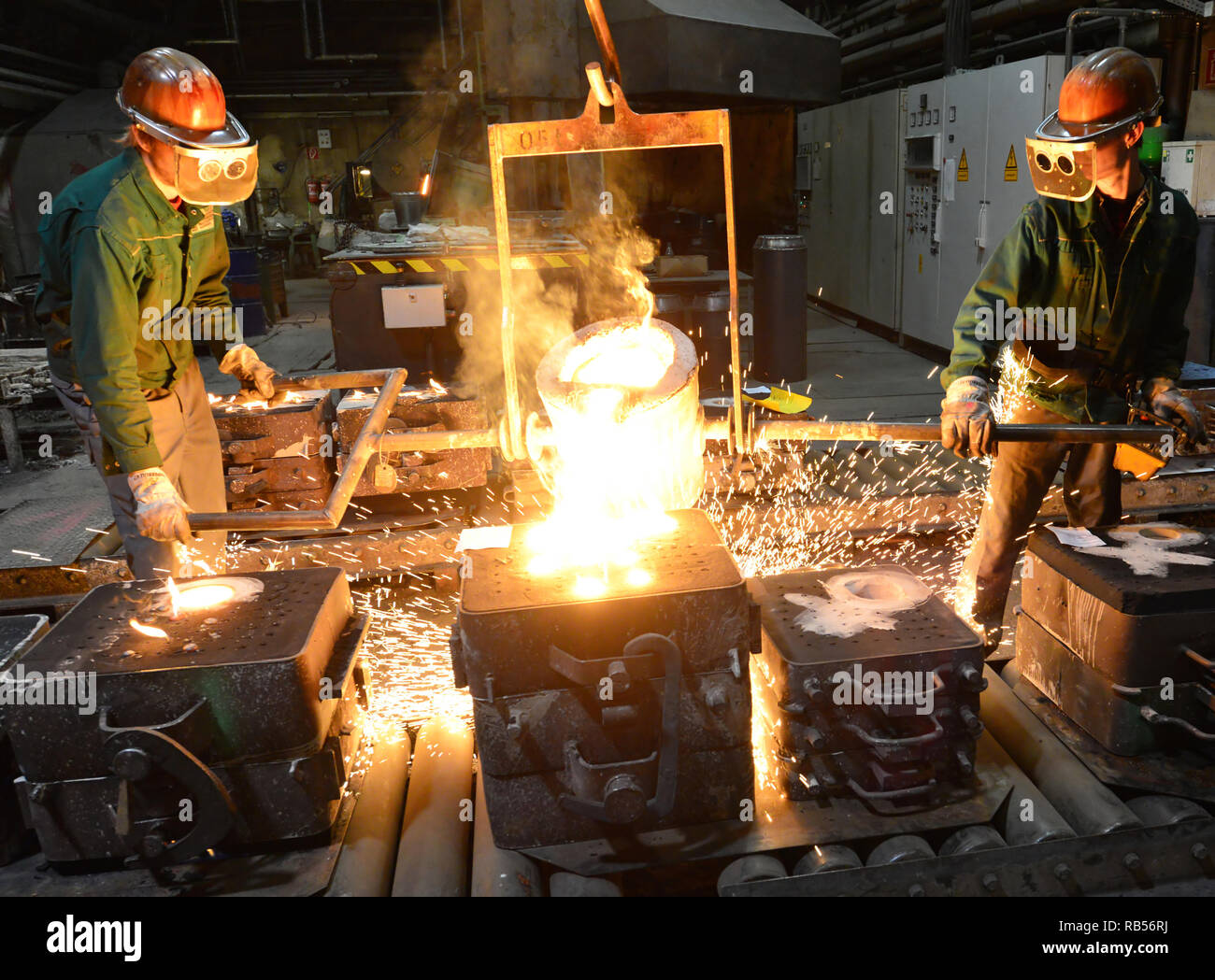 Foundry workers hires stock photography and images Alamy