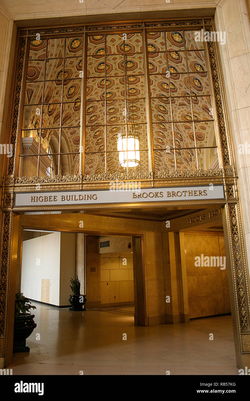 brooks brothers tower city