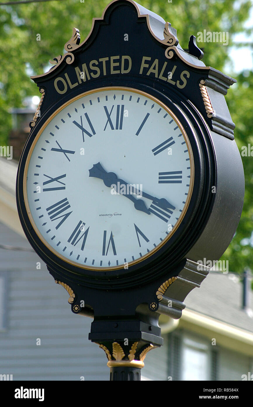 Post clock in Olmsted Falls, Ohio, USA Stock Photo Alamy