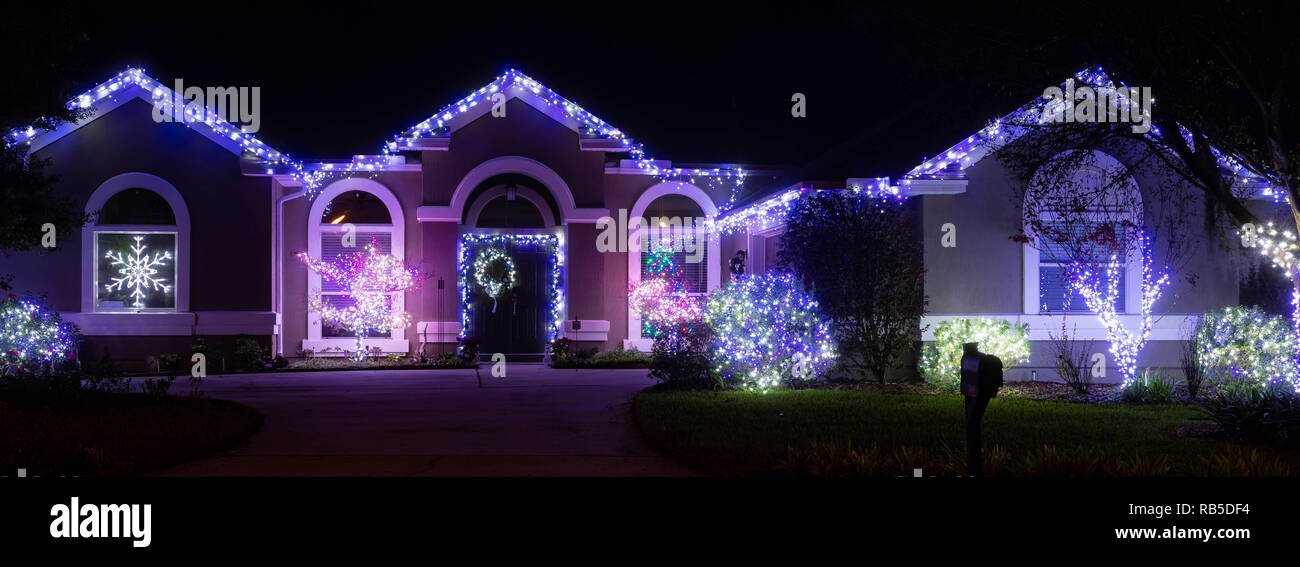 Holiday door with lights hi-res stock photography and images - Alamy