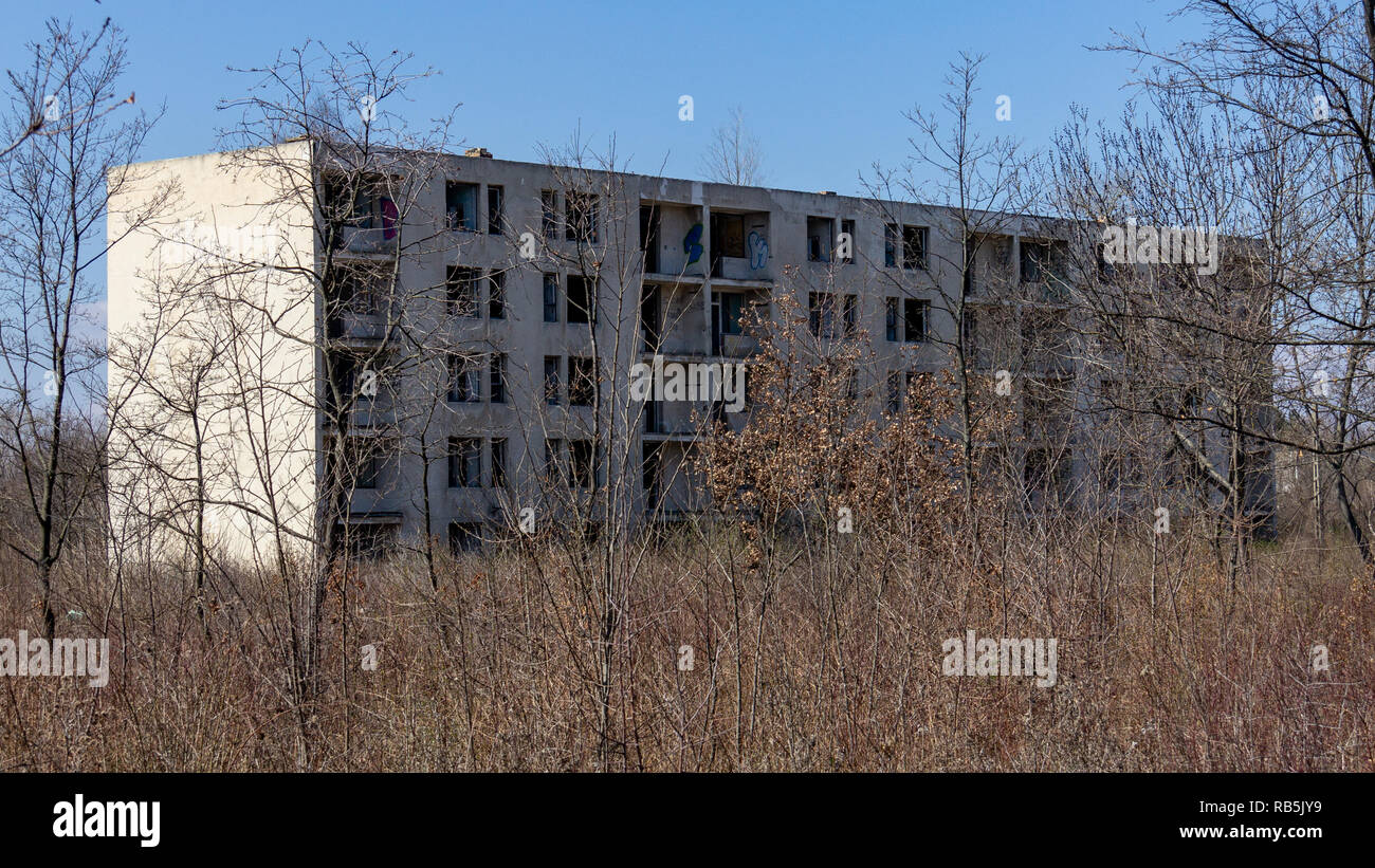Army base barracks hi-res stock photography and images - Alamy