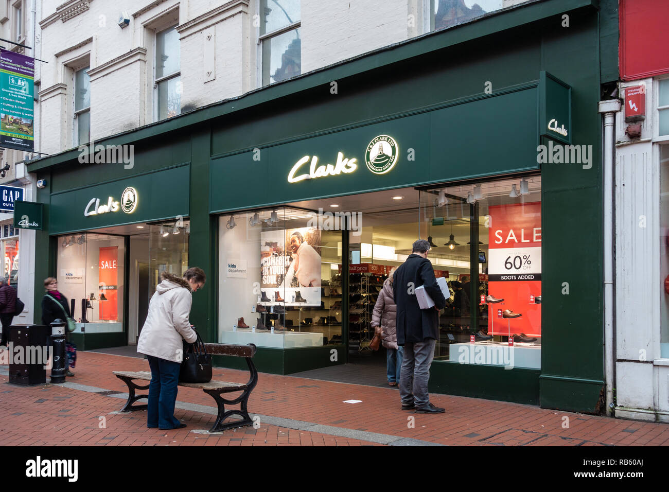 The Clarks shoe shop on Broad Street, Reading, Berkshire, UK Stock Photo -  Alamy