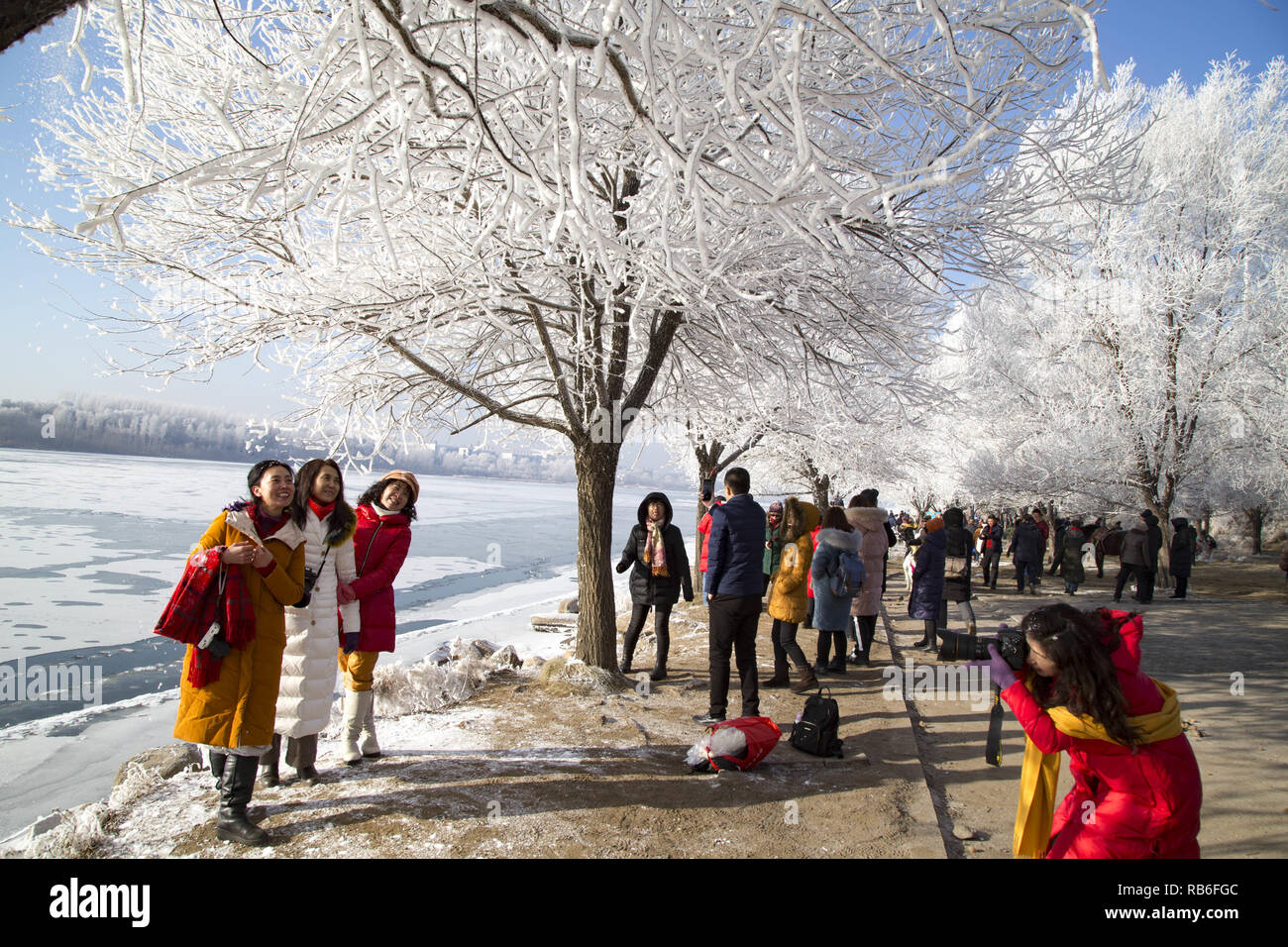 Jili, Jili, China. 5th Jan, 2019. Jilin, CHINA-Stunning rime scenery attracts many tourists in northeast ChinaÃ¢â‚¬â„¢s Jilin Province. Credit: SIPA Asia/ZUMA Wire/Alamy Live News Stock Photo