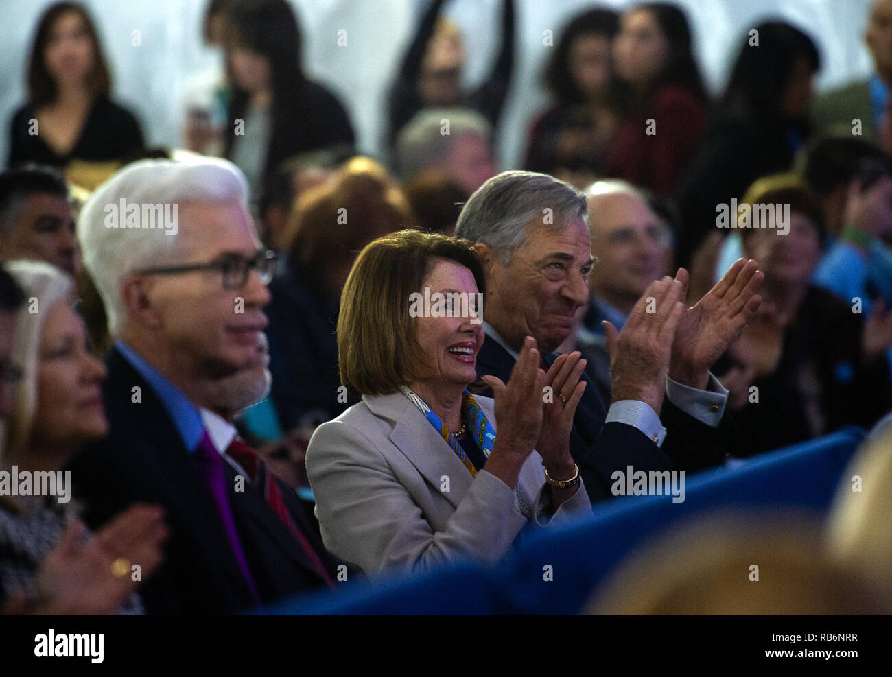 Sacramento, CA, USA. 7th Jan, 2019. Speaker of the House Nancy Pelosi and her husband Paul Pelosi applaud Voices of Destiny during the inauguration at the State Capital on Monday, January 7, 2019 in Sacramento. Credit: Paul Kitagaki Jr./ZUMA Wire/Alamy Live News Stock Photo