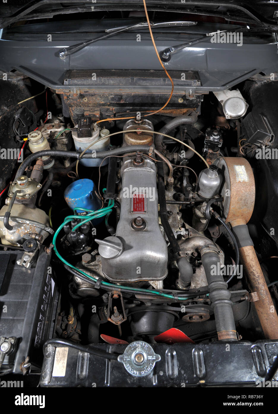 Old Rover Engine 1963 Rover 2000, very early Rover P6 car Stock Photo - Alamy