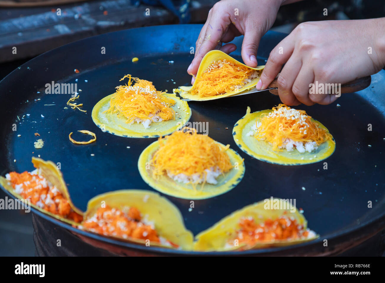 Thai Crepe Stock Photos Thai Crepe Stock Images Alamy