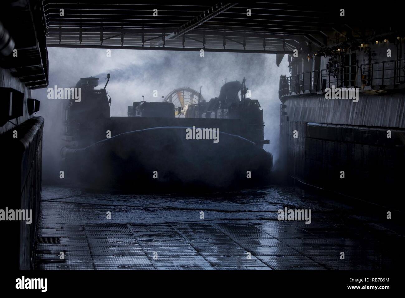 Lcac 74 Lcac 74 hi-res stock photography and images - Alamy