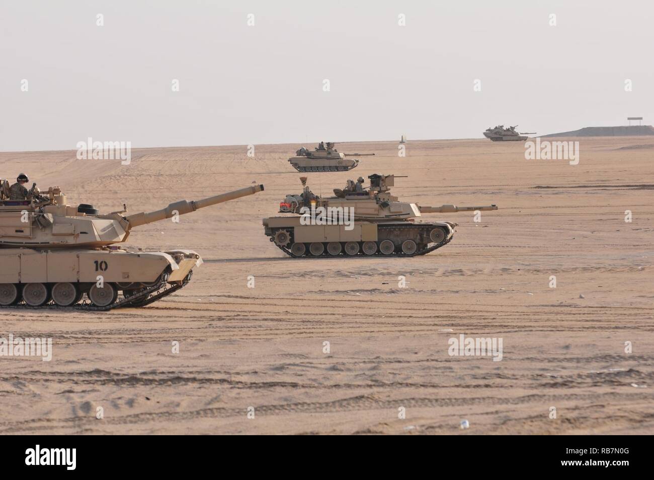 Сво танки абрамс. M1a1 Abrams. Абрамс м1а2. M1a2 Abrams Kuwait. Танки Абрамс.