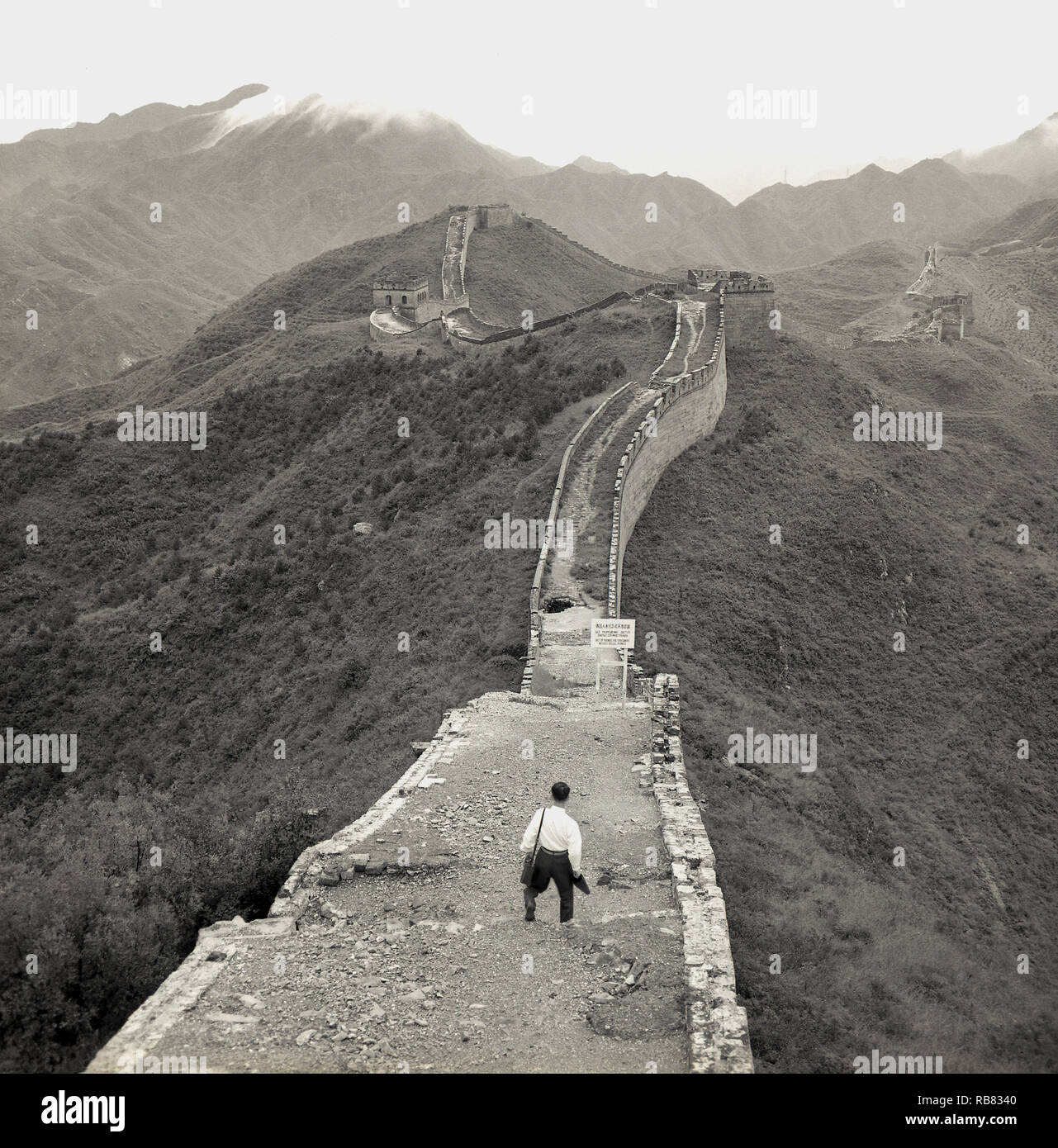 1950s, historical, China, view of The Great Wall of China, a series of